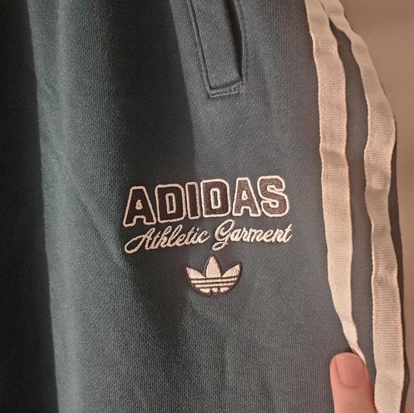 NWT Adidas Originals Gfx Sweatpants Joggers Green Womens XL - Picture 4 of 8